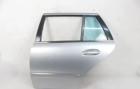 Mercedes-Benz E AMG W211 Rear door 