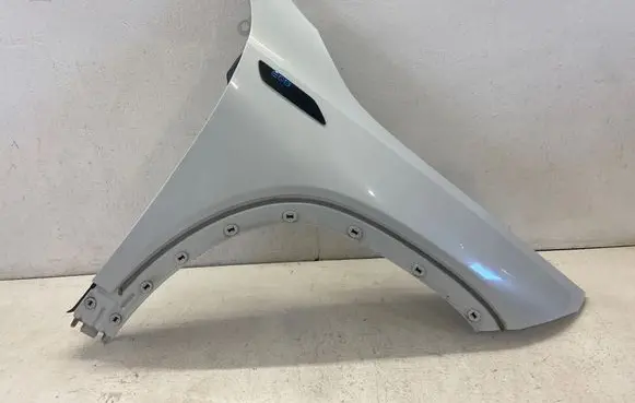 Mercedes-Benz EQB Fender A2438810200