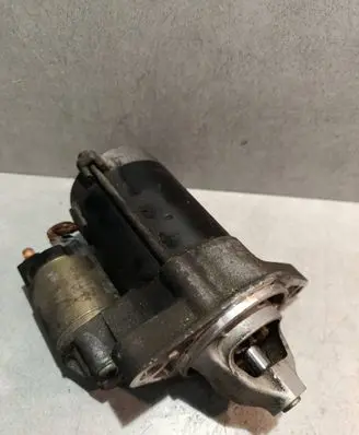 Toyota Yaris Starter motor 4280000024