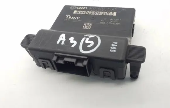 Audi A3 S3 8P Gateway control module 1K0907530D 1K0907951