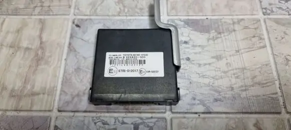 Toyota Prius (XW20) Immobilizer control unit/module 626820000 8978047030