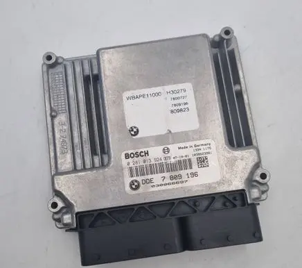 BMW X3 E83 Engine control unit/module 7809196 030066697 0281013924