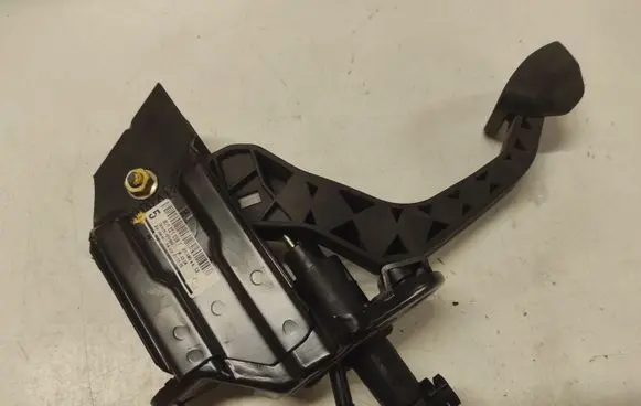 Clutch pedal