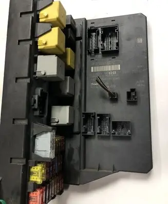 Mercedes-Benz Sprinter W906 Fuse module A9069006303 A9069017501ZGS001 A9069024301ZGS001