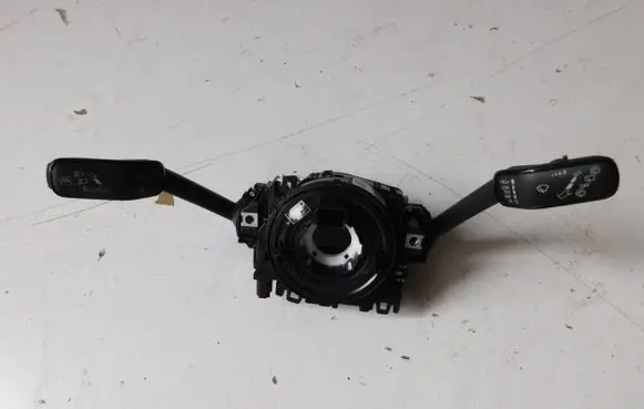Volkswagen Golf VII Headlight wiper switch 