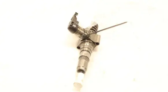 Audi A3 S3 8P Fuel injector