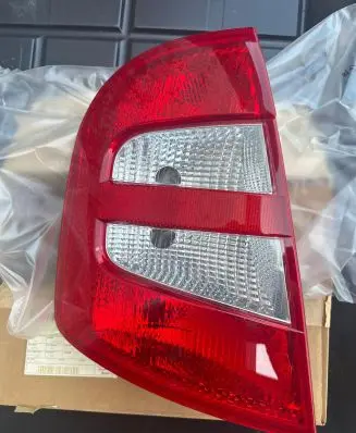 Skoda Fabia Mk1 (6Y) Rear/tail lights 6Y6945111B 2608038 C00542CZ