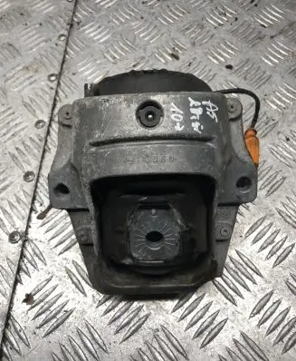 Audi A5 Sportback 8TA Engine mount bracket 8R0199381