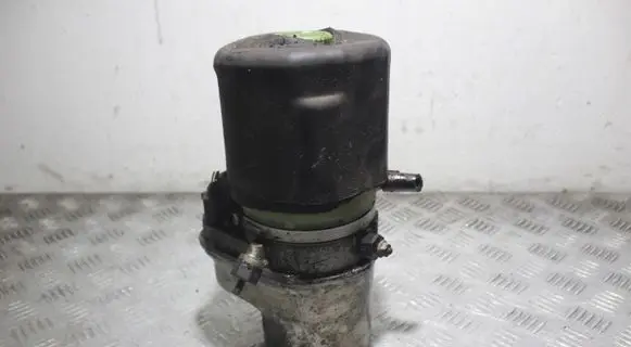 Skoda Fabia Mk1 (6Y) Power steering pump