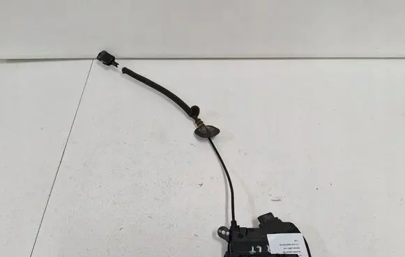 Renault Captur Rear door lock 825019254R