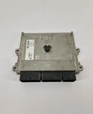 Renault Captur Engine control unit/module 237109221R