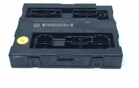 Audi A5 8T 8F Comfort/convenience module 8K0907064DA 00002001 5DK00991814
