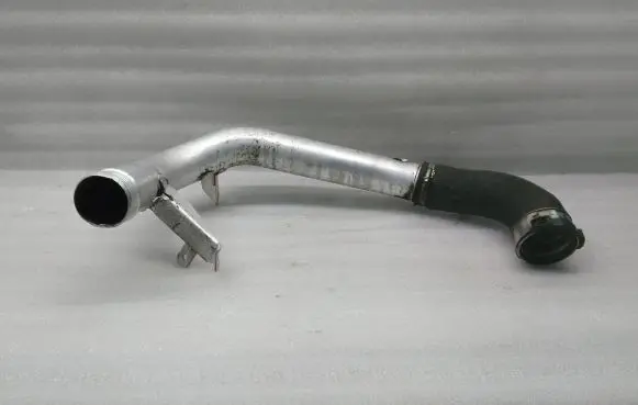 Volvo XC90 Intercooler hose/pipe 31370288