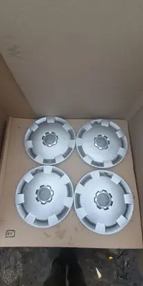 Audi A3 S3 8P R13 wheel hub/cap/trim 8P0601147A