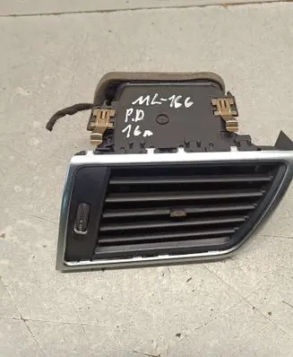 Mercedes-Benz ML W166 Dashboard side air vent grill/cover trim A1668300254 16929537 07860004