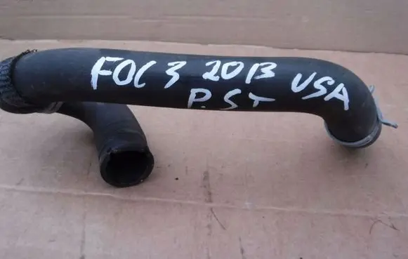 Ford Focus Engine coolant pipe/hose