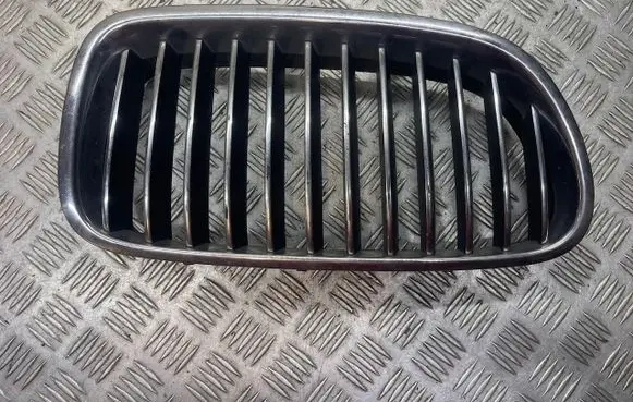 BMW 5 F10 F11 Front bumper upper radiator grill 7200728 7203650 7261356