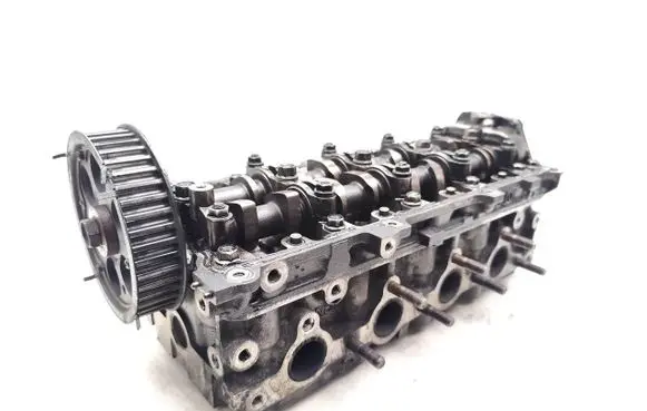 Opel Astra H Engine head 