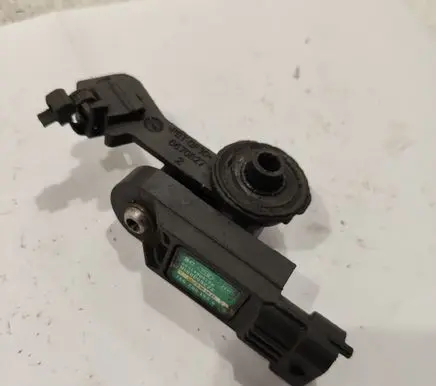 Renault Megane II Air pressure sensor 8200843680
