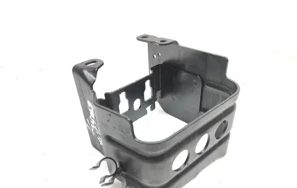 Jaguar E-Pace Fuel filter housing HJ329D202A