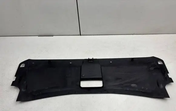 Audi Q3 8U Top upper radiator support slam panel 8U0807081B