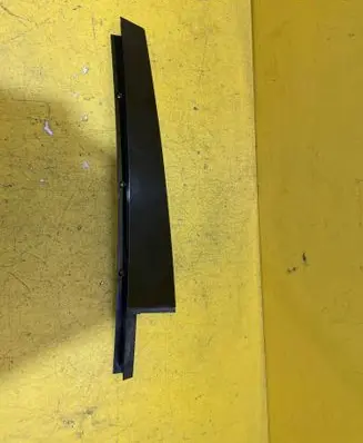 BMW X3 E83 (B) pillar trim (top) 