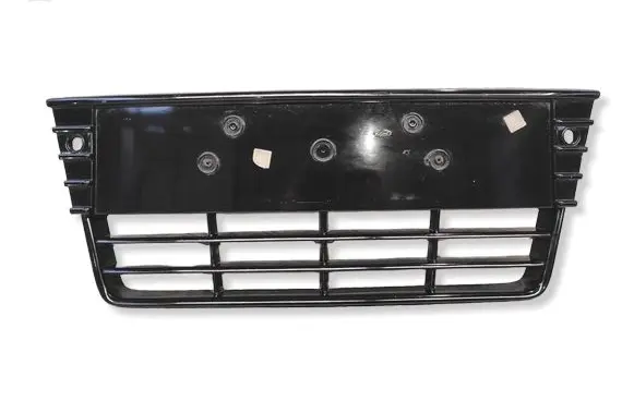 Ford Focus Front bumper lower grill BM5117K945F D2A3B
