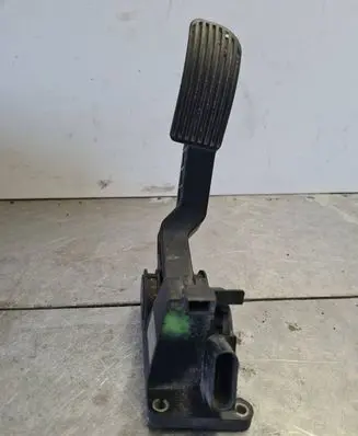Mercedes-Benz Sprinter W906 Accelerator throttle pedal A9013000404 090501901 0281002335
