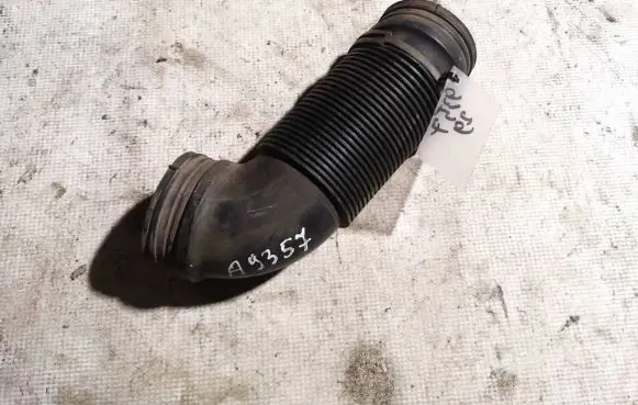 Skoda Octavia Mk2 (1Z) Air intake hose/pipe 1k0129684 446148