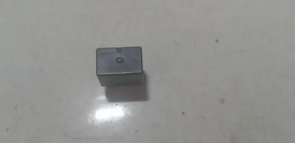 Mitsubishi Outlander Other relay MR588567
