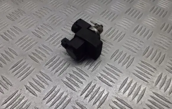 Renault Megane II Valve vacuum 8200270451
