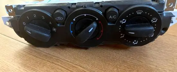 Ford Focus Climate control unit 7M5T19980AA 69607336