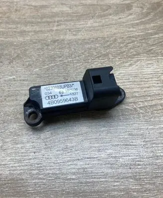Audi A6 S6 C5 4B Airbag deployment crash/impact sensor 4B0959643B