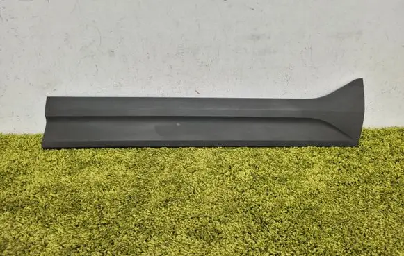 Volvo XC40 Front door trim (molding) 31448317