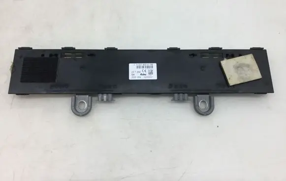 Mercedes-Benz S W221 Aerial antenna amplifier A2218204189
