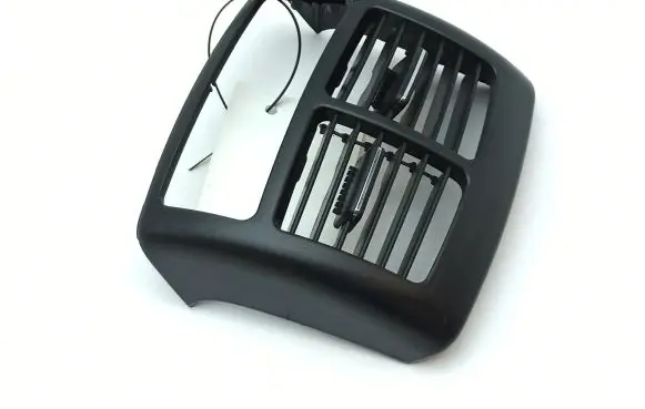Rear air vent grill