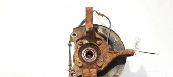Mitsubishi Grandis Front wheel hub