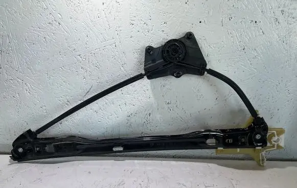 Volkswagen Amarok Front door electric window regulator 