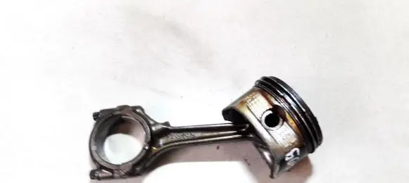 Ford Ka Piston with connecting rod xs6ga2a