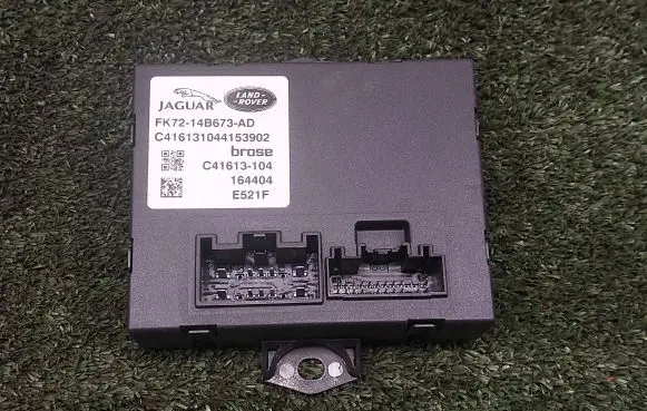Land Rover Discovery 5 Tailgate/trunk control unit/module FK7214B673AD C41613104