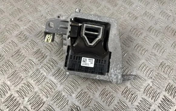 Mini One - Cooper F56 F55 Engine mount bracket 6874900