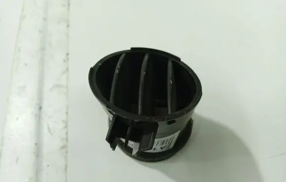 Mitsubishi Colt Dash center air vent grill 
