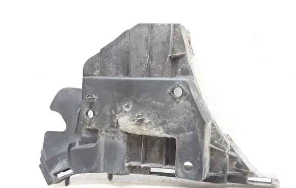Volvo V70 Front bumper mounting bracket 31265344