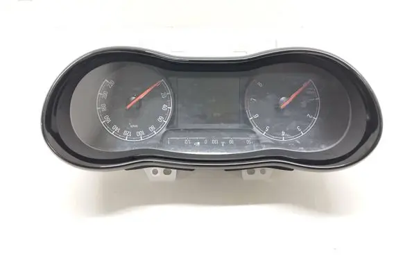 Speedometer (instrument cluster)