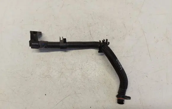 Porsche Macan (95B) Air intake duct part 06L103226