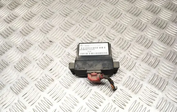 Volkswagen Caddy Gateway control module 1K0907530K 1K0907951 S0021HH04