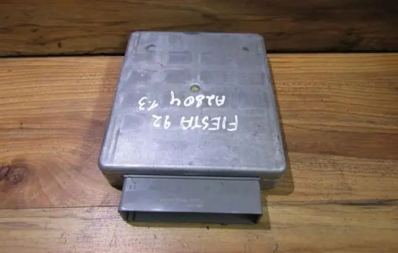 Ford Fiesta Engine control unit/module 96fb12a650ma showlpe-107