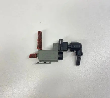 BMW 3 E90 E91 Vacuum valve 7537612 7.00784.00 07t240