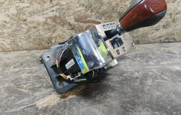 Cadillac SRX Gear selector 1GA0206724 48270268 15146474