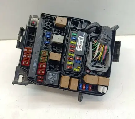 Hyundai i40 Fuse module 919513X160